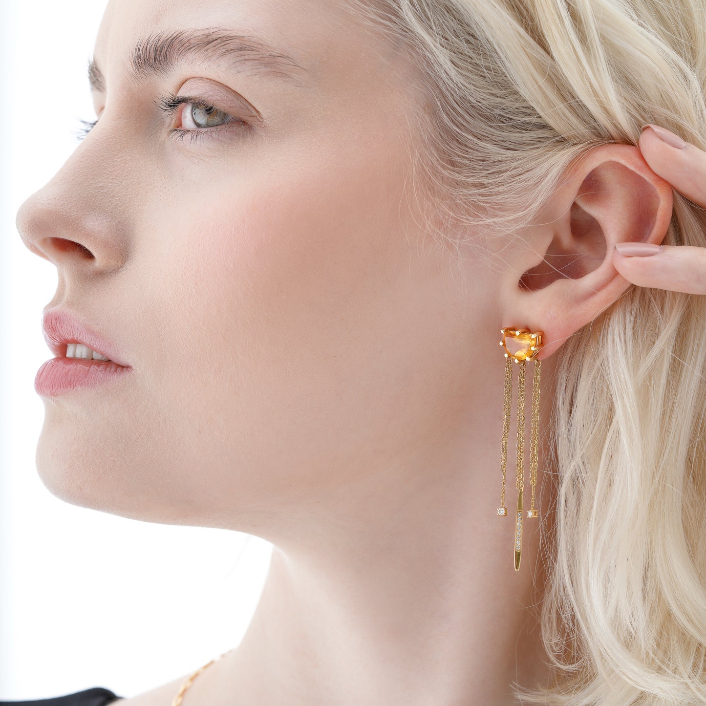Linéa Citrini Diamond Earrings in Yellow Gold